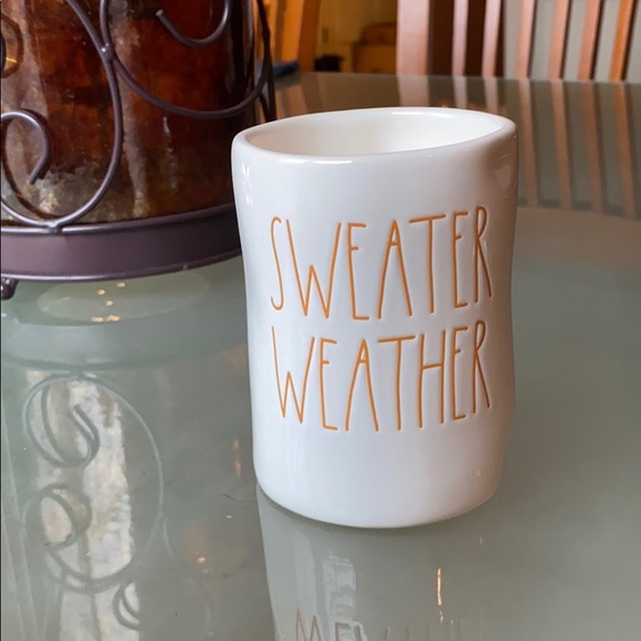 NEW! Rae Dunn candle - Picture 2 of 5